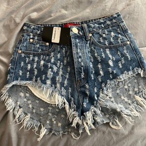 Signature 8 Distressed Denim Detail Shorts